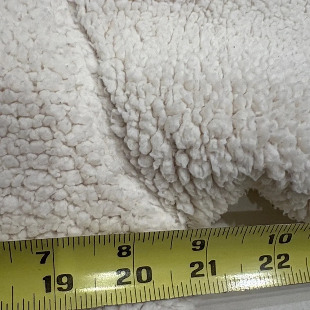 TALENTLESS Cream Sherpa Sweater